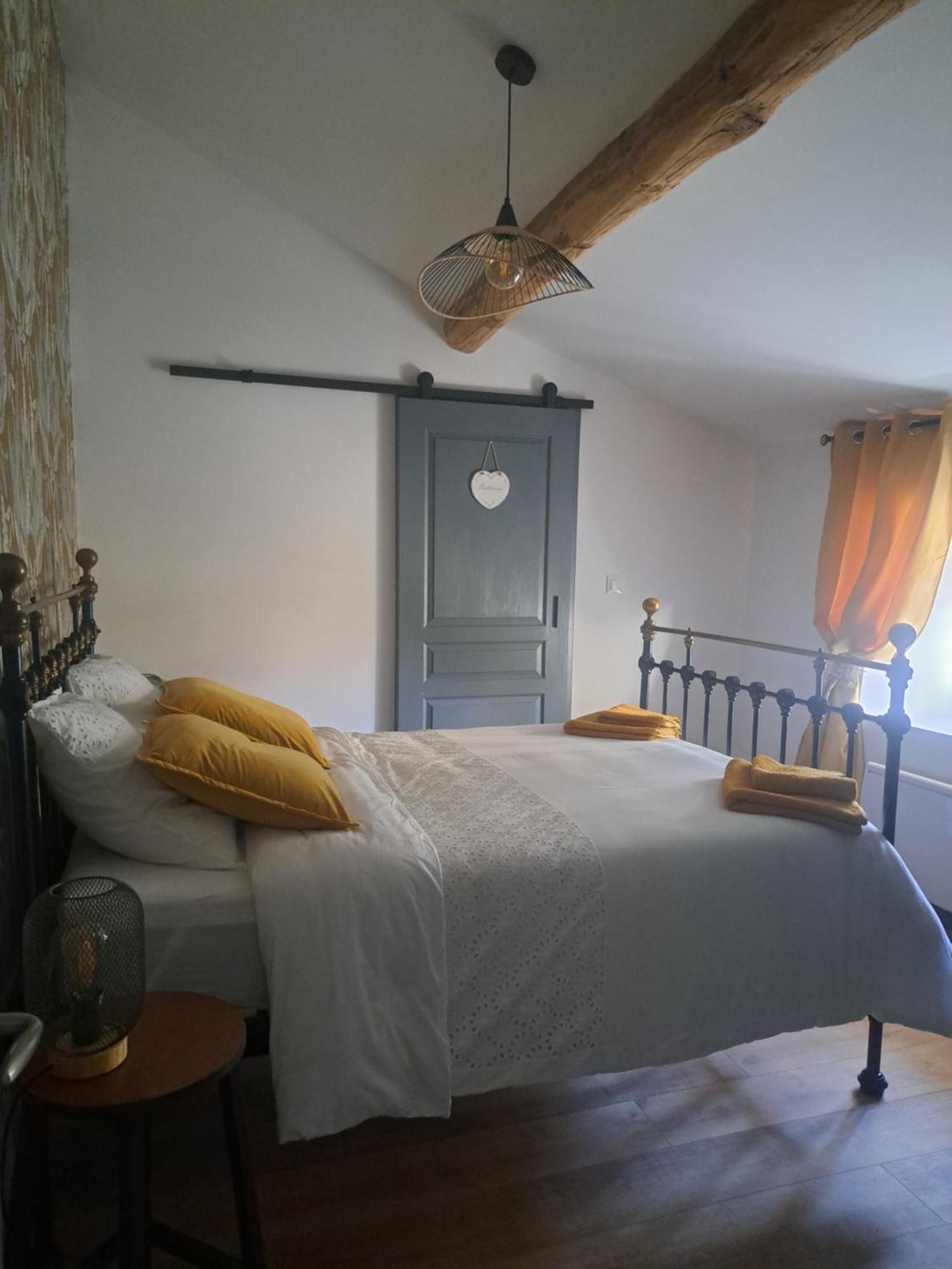 Lavallade12 Chambers D'Hotes Roussines Bagian luar foto